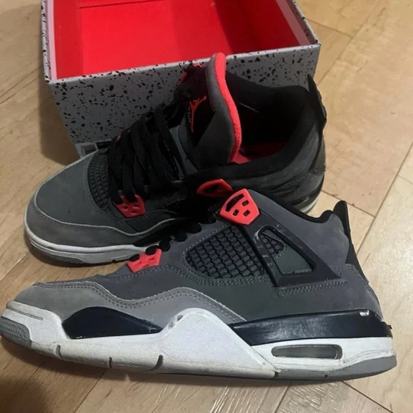jordan 4